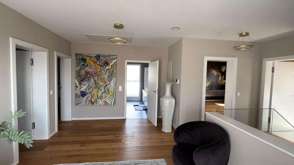 Villa Bad Camberg - 8 Zimmer, 459 m&sup2;, 3.200&euro; | Angebot:26249396