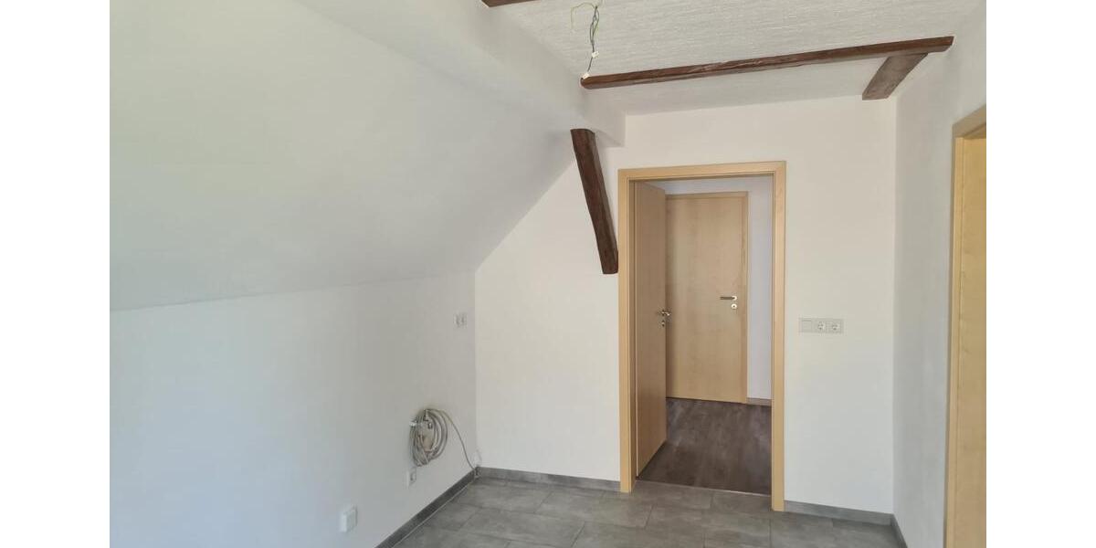 Maisonettenwohnung Sebnitz - 4 Zimmer, 87 m&sup2;, 599&euro; | Angebot:26688580