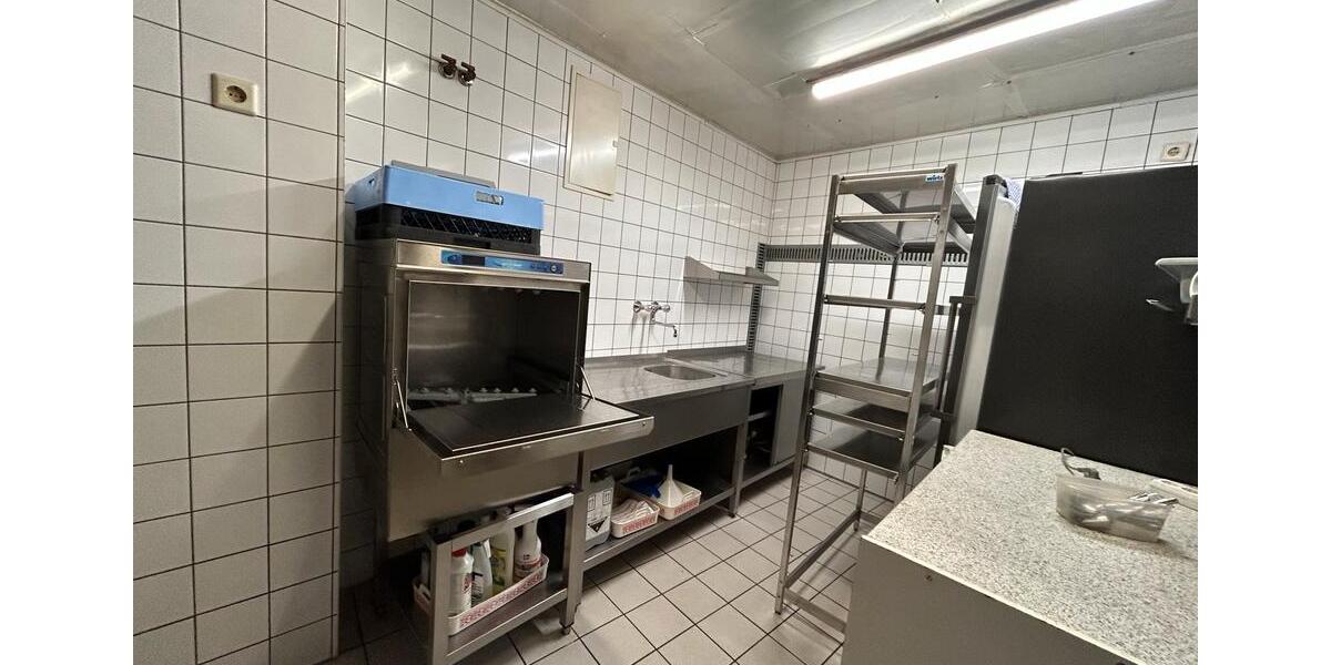 Bistro und 3-Zimmerwohnung im Herzen von Bad Hoenningen 3 zimmer