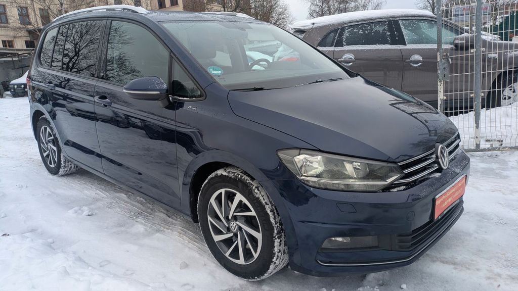 VW Touran 324.450 km 8.790 &euro; Chemnitz 09120