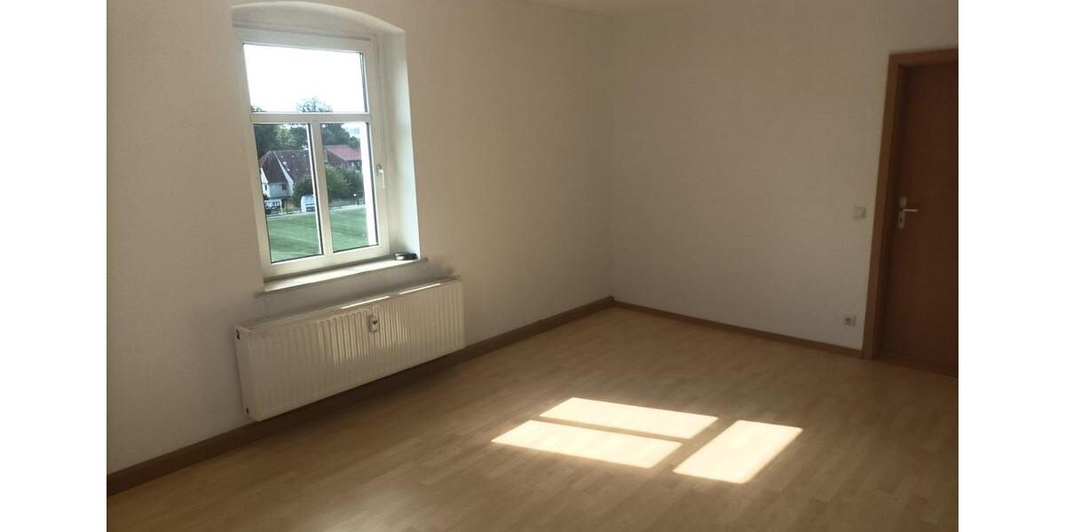 Etagenwohnung Ebersbach-Neugersdorf Neugersdorf - 2 Zimmer, 50 m&sup2;, 250&euro; | Angebot:26350238