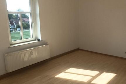 Wohnung Ebersbach-Neugersdorf Neugersdorf - 2 Zimmer, 50 m&sup2;, 250&euro; | Angebot:26350238