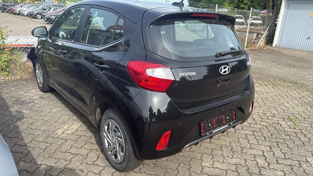 Hyundai i10 1.420 km 9.350 &euro; Wolfenbüttel (Halchter) 38304