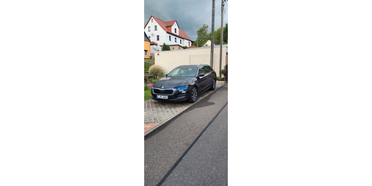Skoda Octavia 98.000 km 18.999 &euro; Mülsen 08132