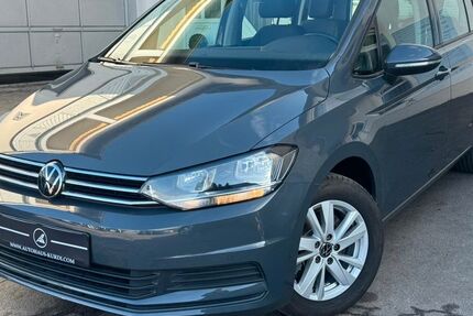 VW Touran 90.000 km 19.900 &euro; Willmering 93497