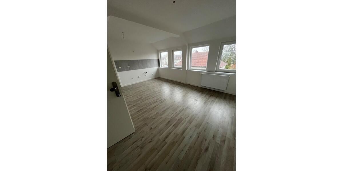 Dachgeschoßwohnung Uelzen - 2 Zimmer, 41 m&sup2;, 440&euro; | Angebot:24950150