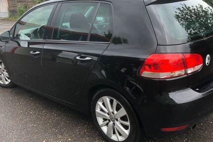 VW Golf 294.214 km 3.550 &euro; Freiburg 79102