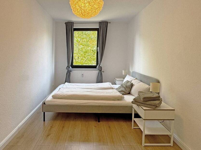 Neustadt Lichtdurchflutete Wohnung mit Sonnenbalkon und moderner Einbauküche