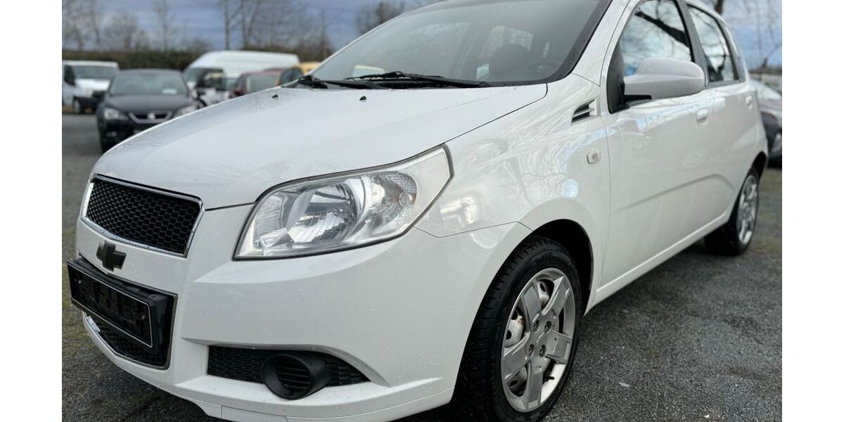 Chevrolet Aveo 83.000 km 3.300 &euro; Dresden 01097