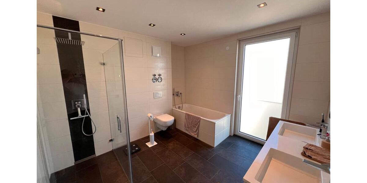 Einfamilienhaus Nürnberg Langwasser - 3 Zimmer, 115 m&sup2;, 2.080&euro; | Angebot:26413628