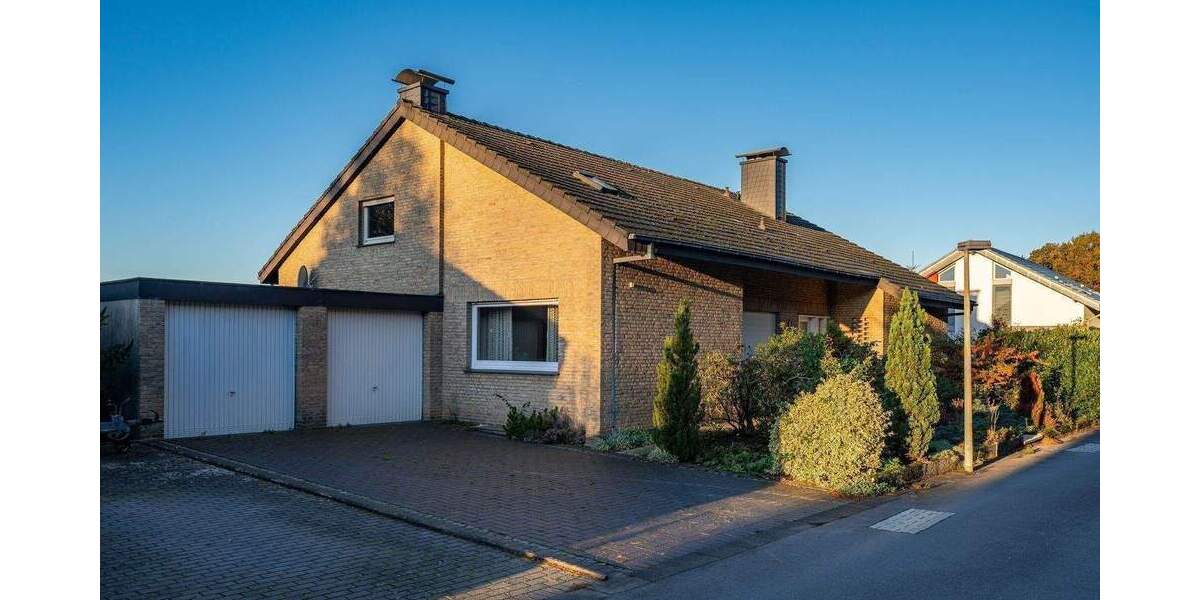 Einfamilienhaus Steinhagen Amshausen - 7 Zimmer, 281 m&sup2;, 419.000&euro; | Angebot:25525117