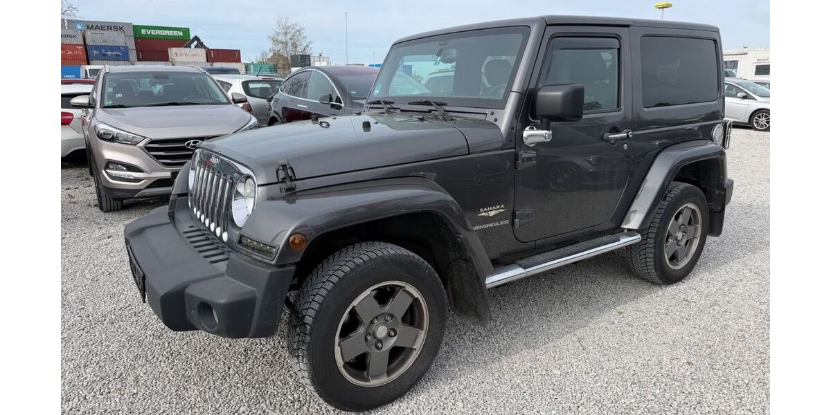 Jeep Wrangler 175.000 km 19.999 &euro; München 81829