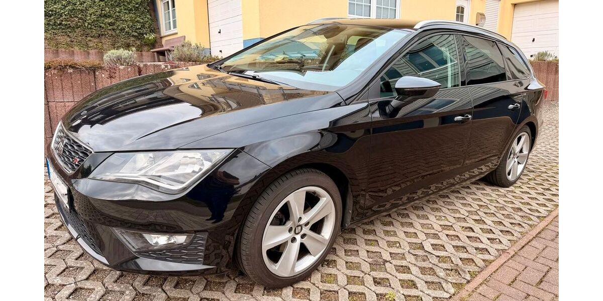 Seat Leon 104.000 km 10.450 &euro; Weselberg 66919