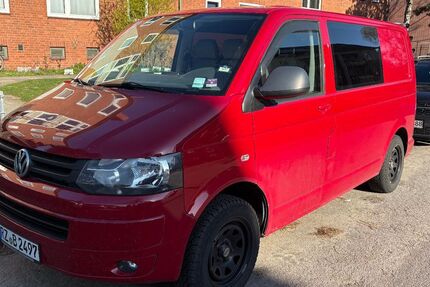 VW T5 Transporter 261.300 km 9.000 &euro; Lübeck 23562