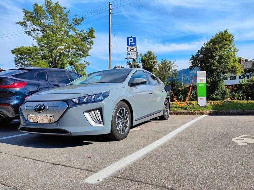 IONIQ