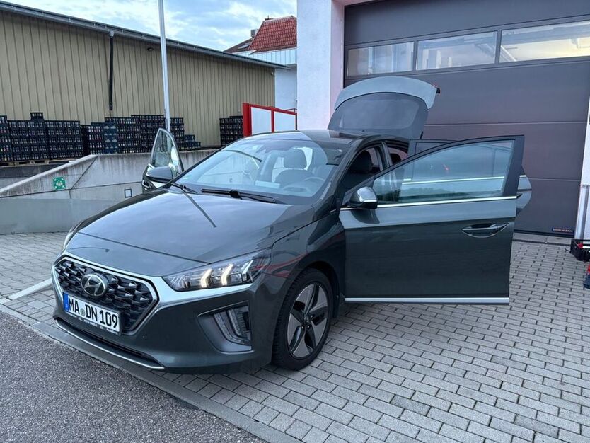 IONIQ