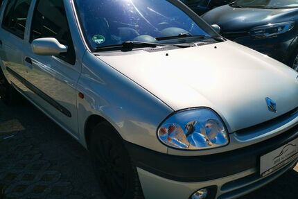 Renault Clio 128.436 km 1.999 &euro; Teltow 14513