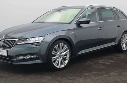 Skoda Superb 89.500 km 29.380 &euro; Würzburg 97084