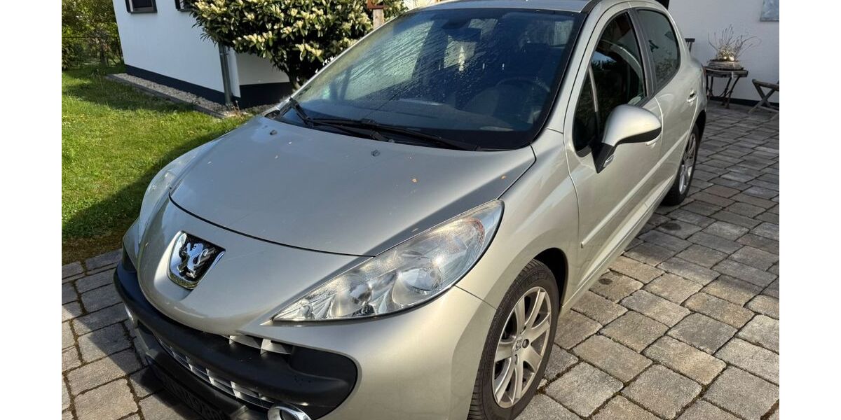 Peugeot 207 95.500 km 4.850 &euro; Andernach 56626