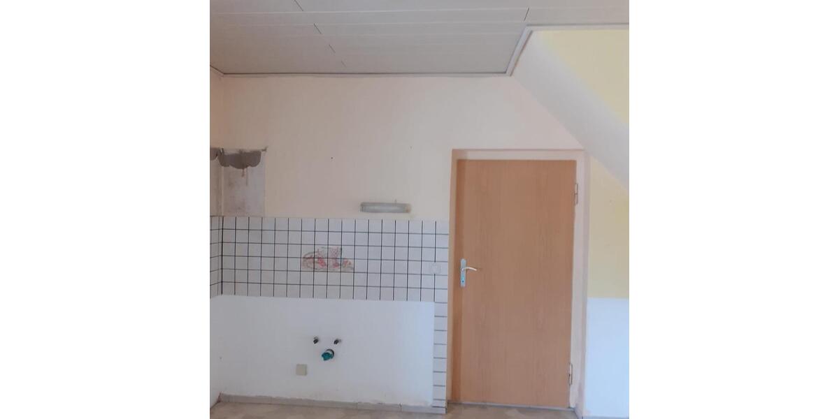 Einfamilienhaus Querfurt - 6 Zimmer, 110 m&sup2;, 84.000&euro; | Angebot:27071165