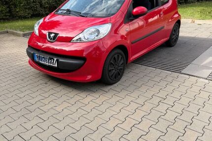 Peugeot 107 128.000 km 2.249 &euro; Kassel 34121