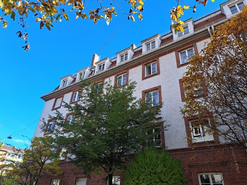 2,5-Zimmer-Wohnung in denkmalgeschütztem Haus in Laim