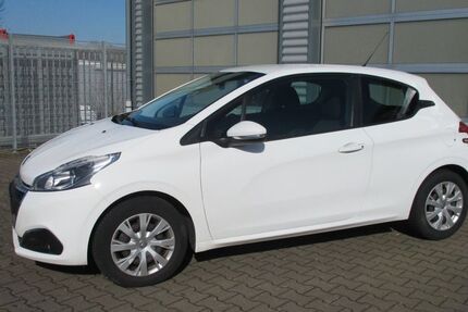 Peugeot 208 78.800 km 4.980 &euro; Grünberg 35305