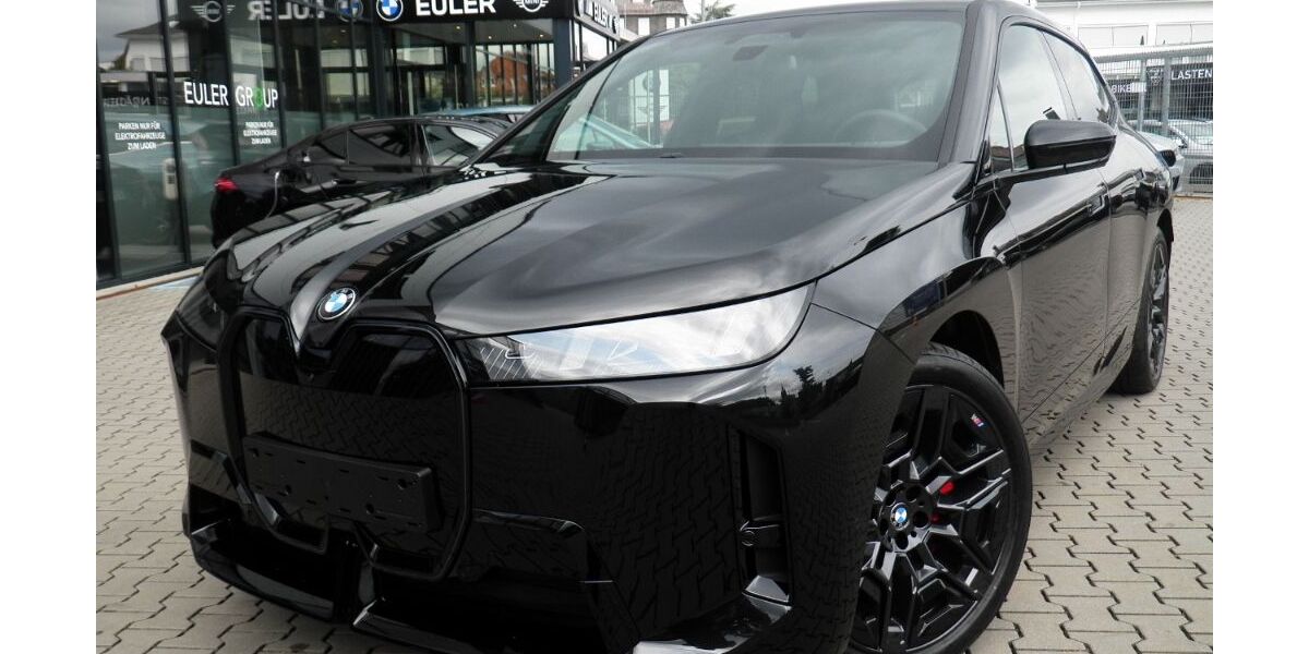 BMW iX 4.651 km 111.199 &euro; Frankfurt am Main 60435