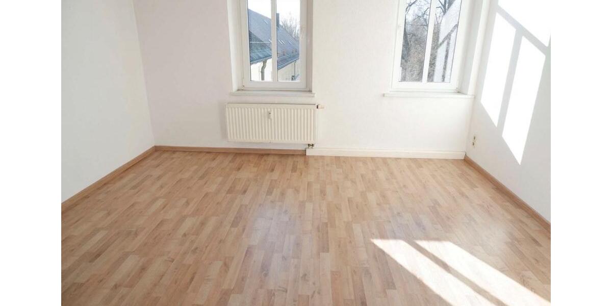 Dachgeschoßwohnung Chemnitz Kapellenberg - 4 Zimmer, 100 m&sup2;, 87.000&euro; | Angebot:27029015