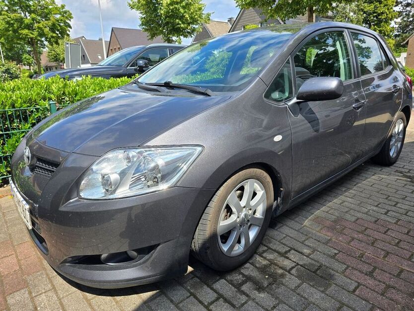 Auris