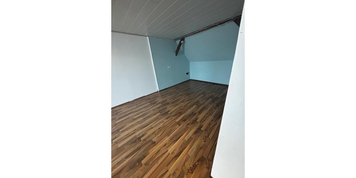 Haushälfte zur Miete ab 1 Februar 2026 4 zimmer