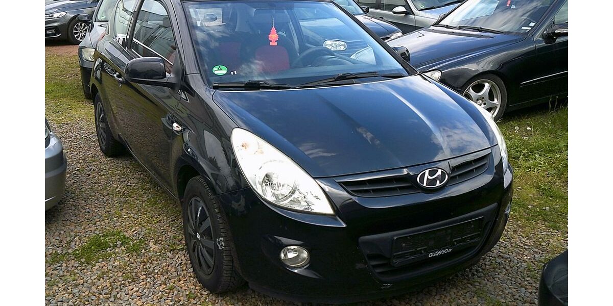 Hyundai i20 168.700 km 2.700 &euro; Grevenbroich 41516