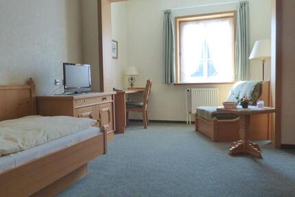 Einzelzimmer Mit Bad zimmer