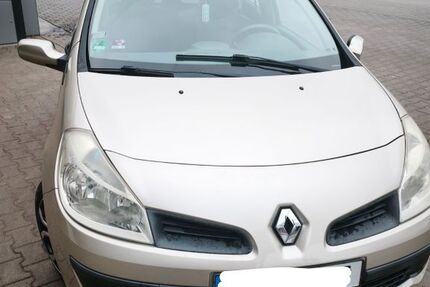 Renault Clio 87.847 km 2.950 &euro; Erfurt 99098