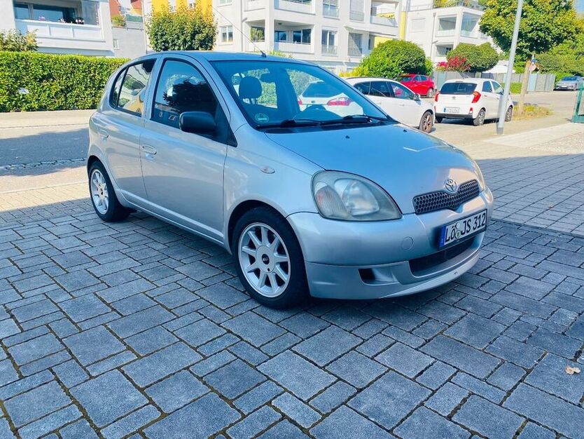 Yaris