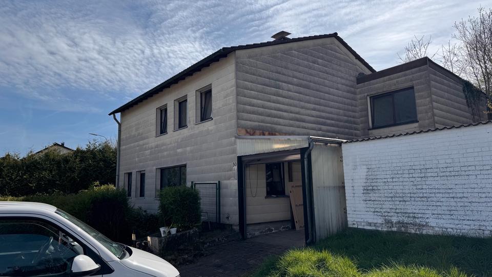 Einfamilienhaus Wiehl - 7 Zimmer, 143 m&sup2;, 225.000&euro; | Angebot:26226574