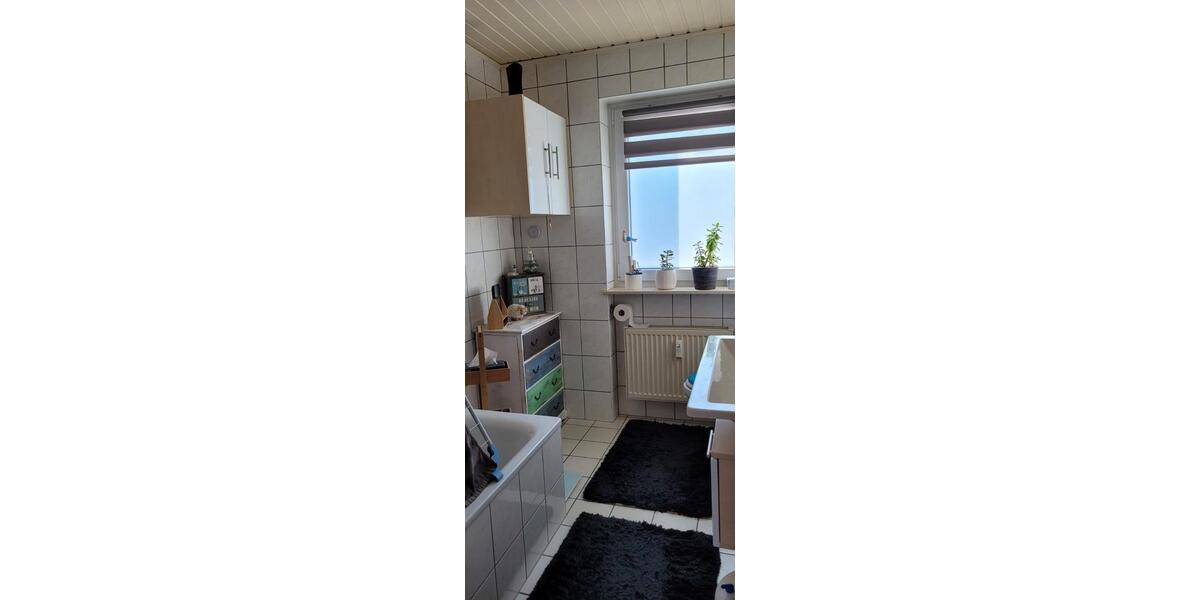 Etagenwohnung Idstein - 3 Zimmer, 90 m&sup2;, 950&euro; | Angebot:26339687