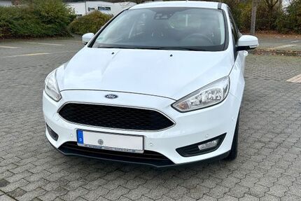Ford Focus 99.950 km 7.750 &euro; Beselich 65614