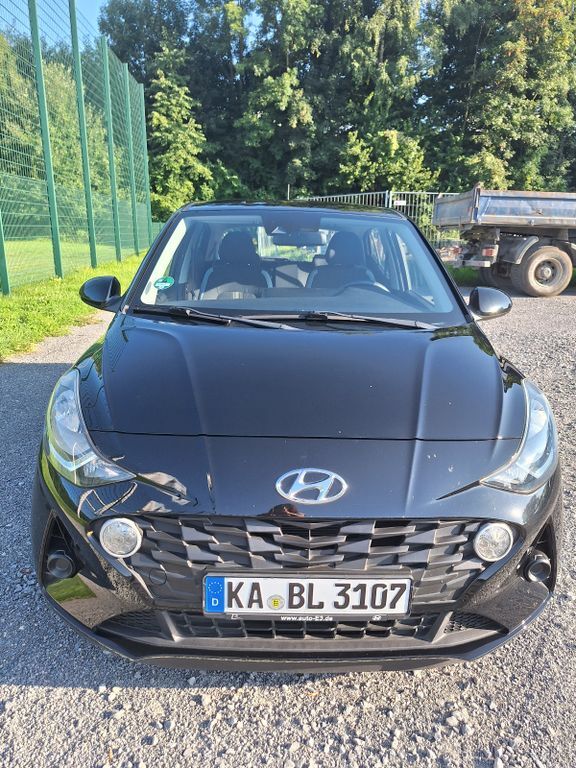 i10