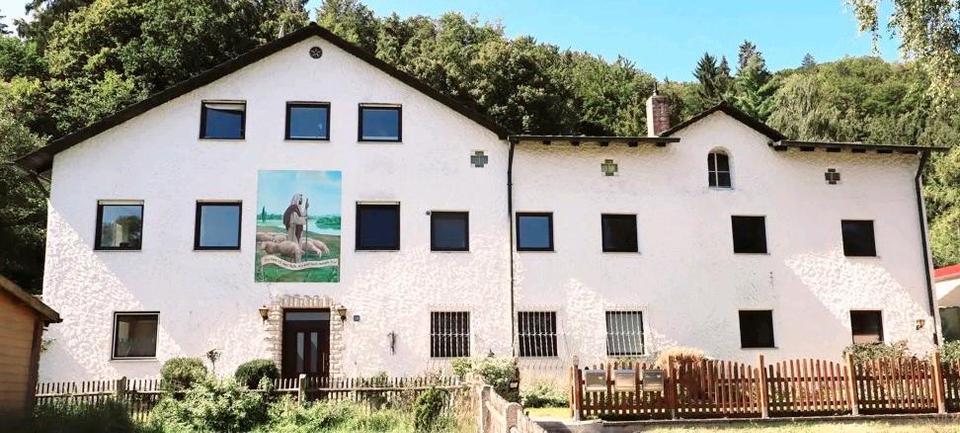 Mehrfamilienhaus mit großem Garten - von Privat 15 zimmer