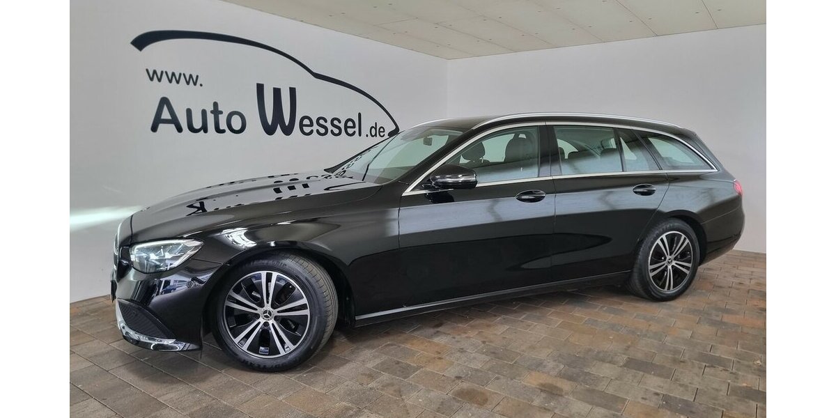 Mercedes-Benz E 220 d Avantgarde LED ACC AHK Kamera Widescreen 79.800 km 32.500 &euro; Garrel 49681