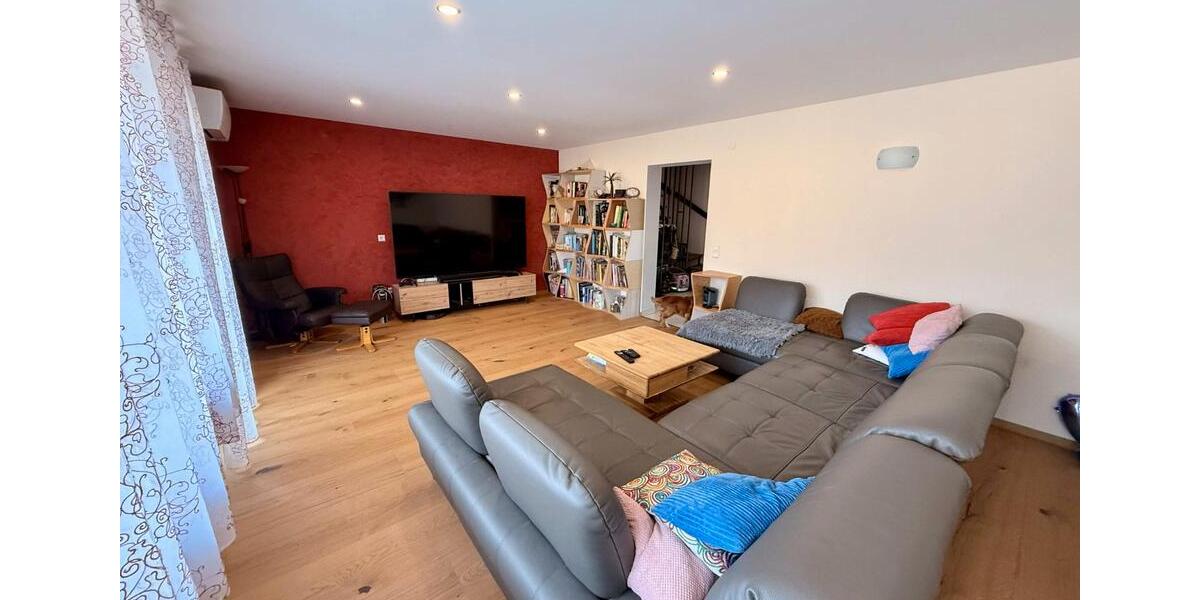 Reihenhaus Neckarsulm - 6.5 Zimmer, 186 m&sup2;, 1.850&euro; | Angebot:26625889