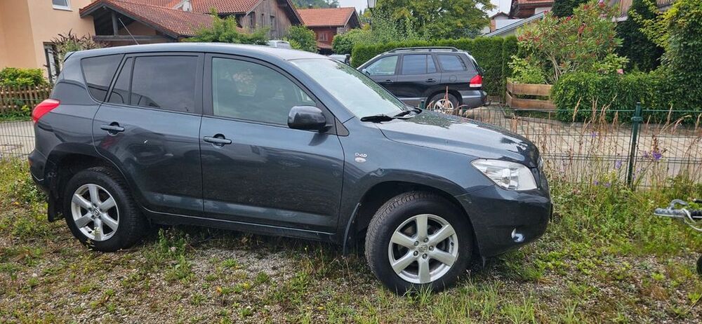 RAV 4