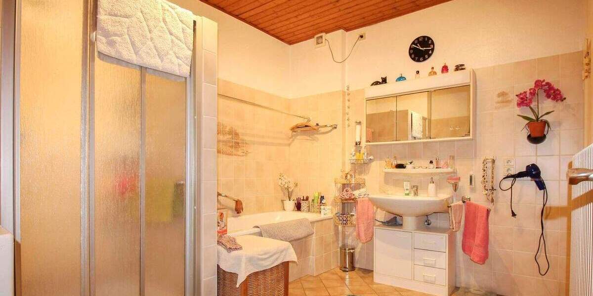 Doppelhaushälfte Bonn Mehlem - 2 Zimmer, 86 m&sup2;, 228.000&euro; | Angebot:24736122