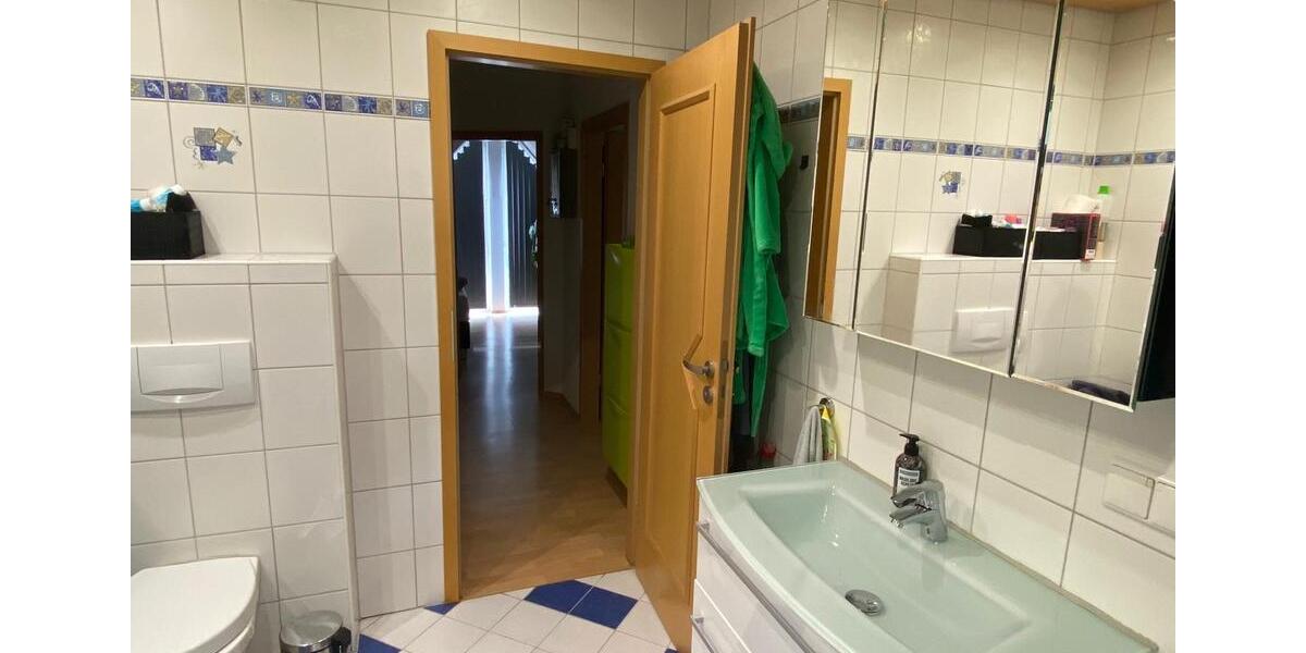 Reihenhaus Ottweiler - 4 Zimmer, 129 m&sup2;, 1.200&euro; | Angebot:26335890