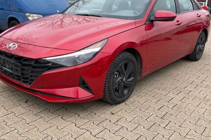 Hyundai Elantra 60.000 km 19.900 € Osthofen 67574