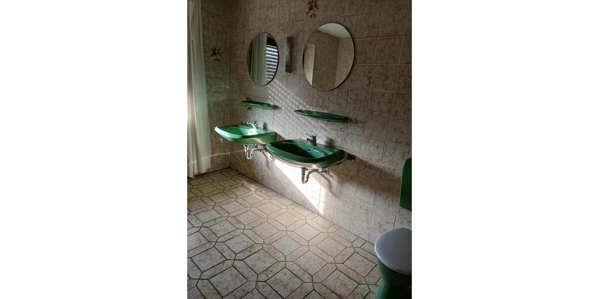 Einfamilienhaus Frontenhausen - 4 Zimmer, 160 m&sup2;, 900&euro; | Angebot:24631596