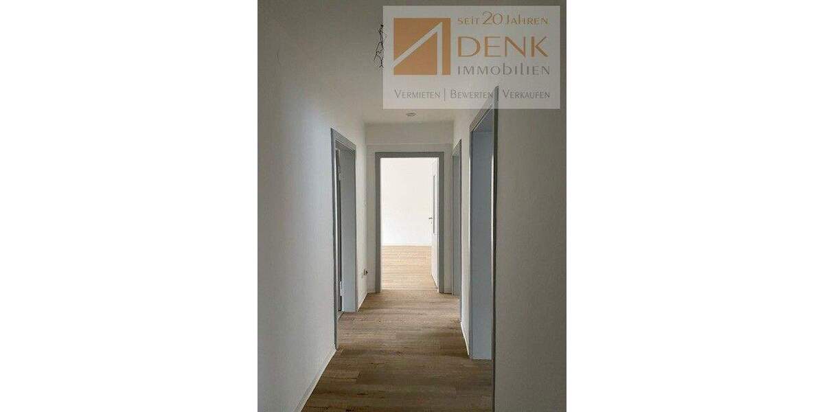 Bezugsfertig! Modernisierte 3 ZW. mit großen Balkon 3 zimmer