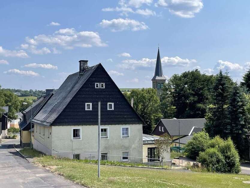 Haus zum Kaufen in Hermsdorf im Erzgebirge 99.000 € 80 m²