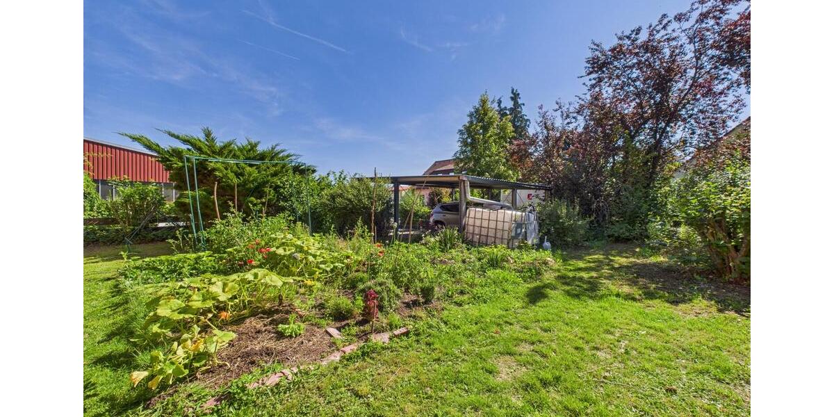 Freistehendes Einfamilienhaus in massiver Bauweise mit großem Grundstück zu vermieten! 6 zimmer